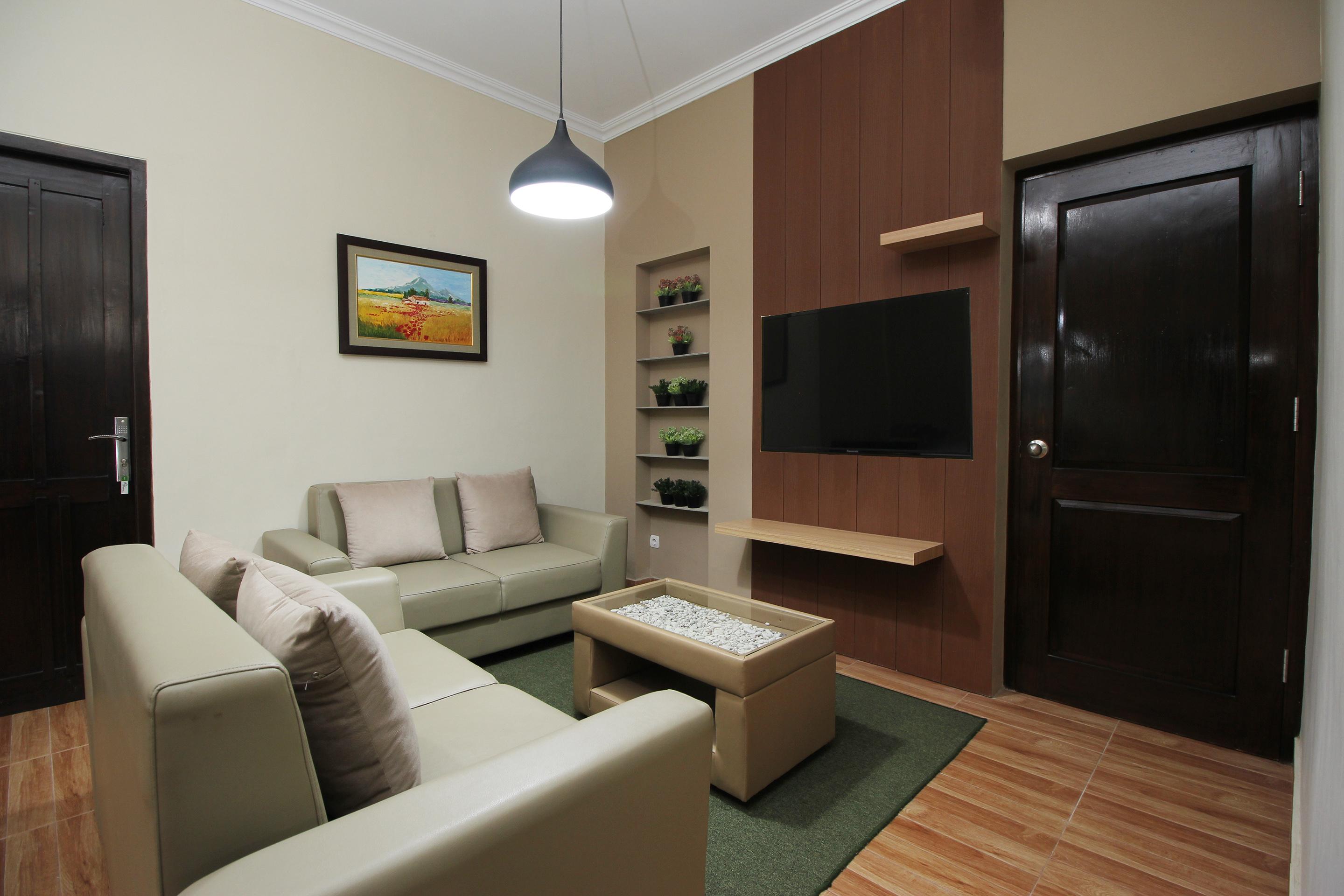 Oyo 572 Omah Gedongkuning Syariah Homestay Yogyakarta Exterior foto